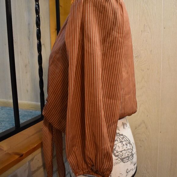 - J.O.A long sleeve crop top size small - Picture 6 of 14